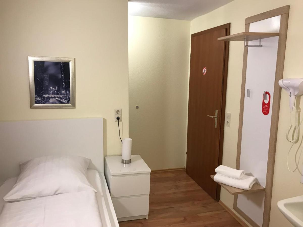 Hotel Garni Elisabeth Göppingen Extérieur photo
